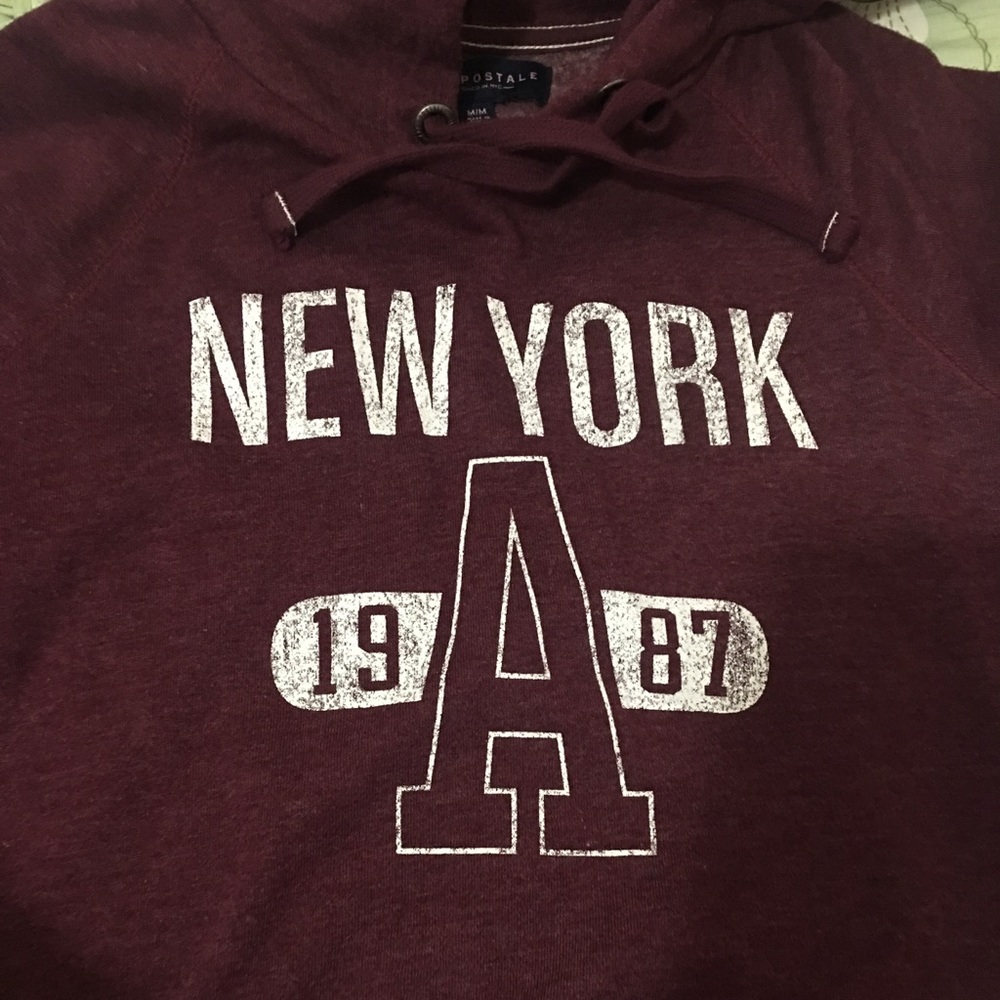 Aeropostale Cropped Burgundy Hoodie